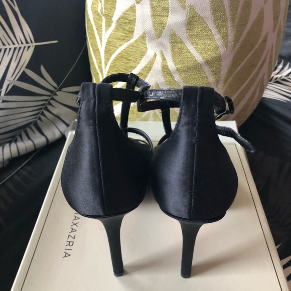 Classy black heels - Picture 2 of 4